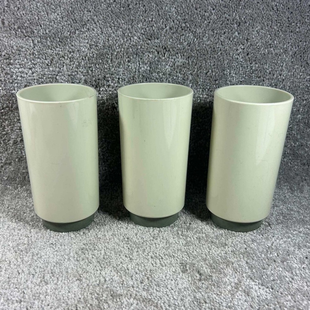 Loma Industries Tumbler Cups Cream Farmhouse Hen Sunflower Vintage Set of 3 5in - Picture 2 of 7